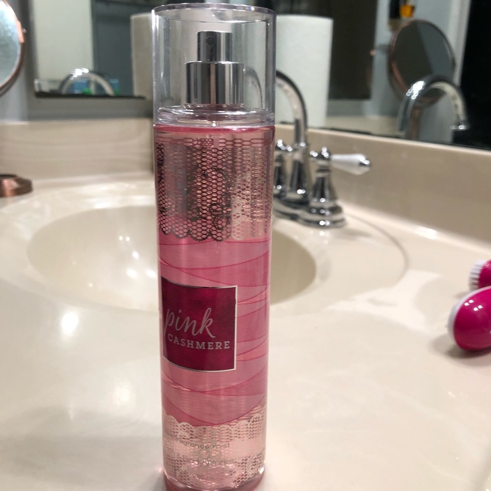 Bath and Bodyworks: Pink Cashmere Fragrance
